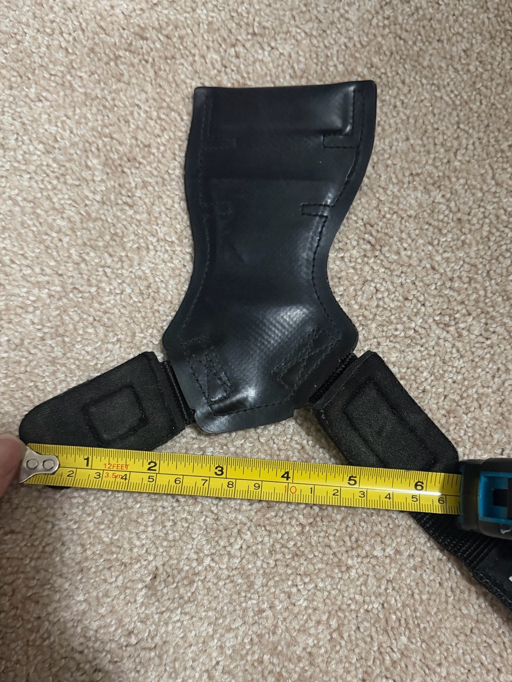 Versa Gripps Fit Weightlifting Straps in Black - Picture 6 of 6
